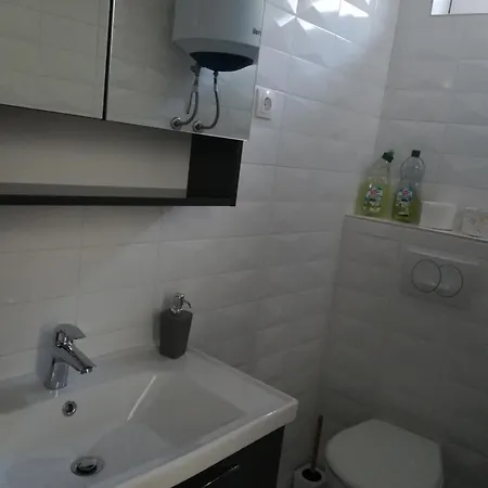 Guest house Ellena Sunshine 2*