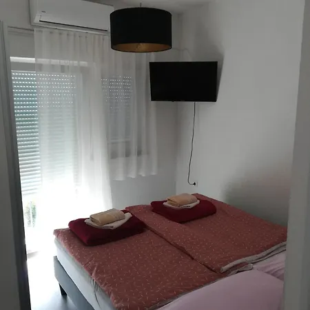 Ellena Sunshine Guest house 2*
