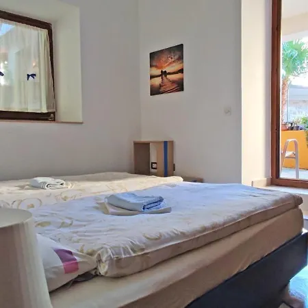 Ellena Sunshine Guest house 3*