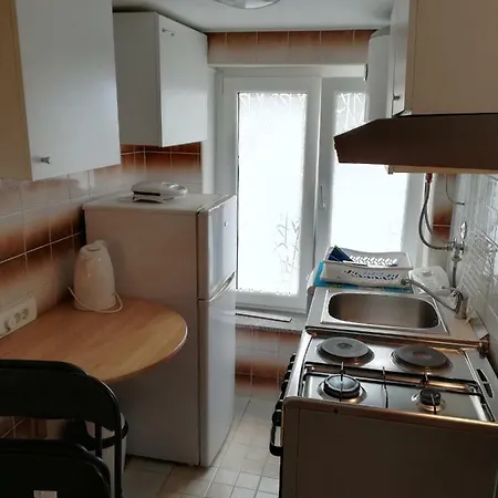 Guest house Ellena Sunshine 3*