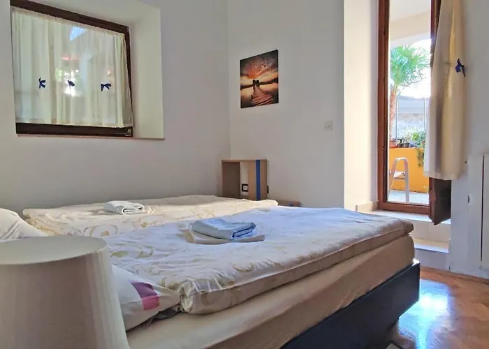 Ellena Sunshine Pensjonat 4*