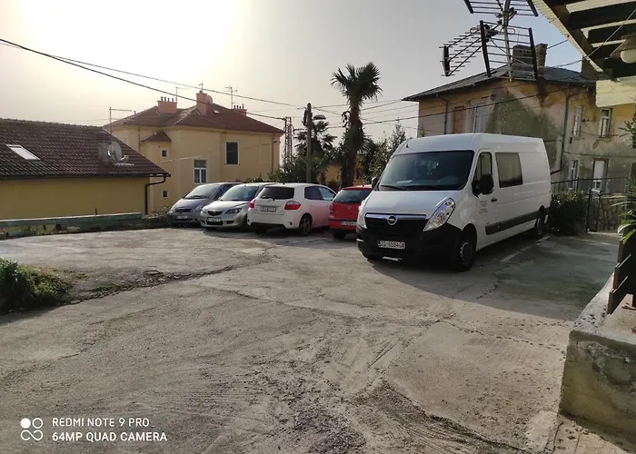 Penzion Ellena Sunshine 4*