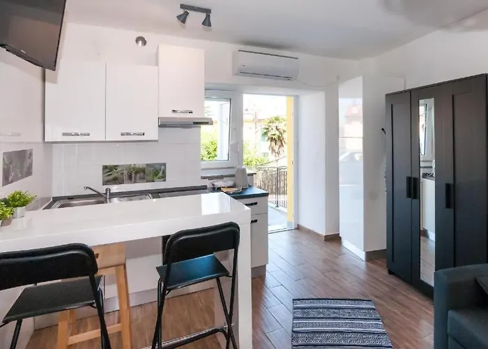 Penzion Ellena Sunshine 4*