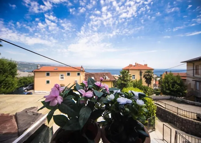 Ellena Sunshine Gasthof Opatija