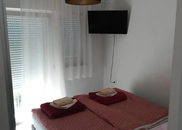 Ellena Sunshine Gostinjska kuća 4*